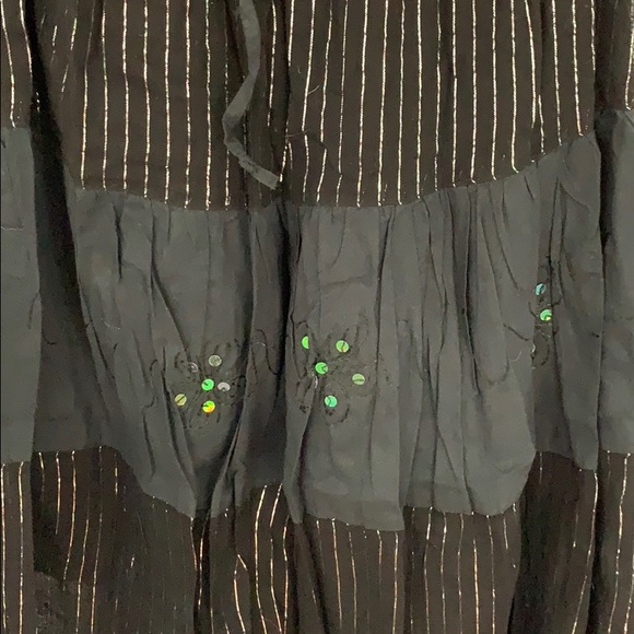 Gently worn dress - Picture 2 of 3